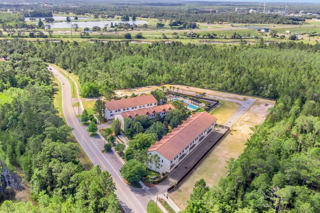 Cozy & Elegant 4Br Enchanted Townhouse - 1 Mile To Disney With Resort Pool, Gym, & Jacuzzi Orlando Exterior photo